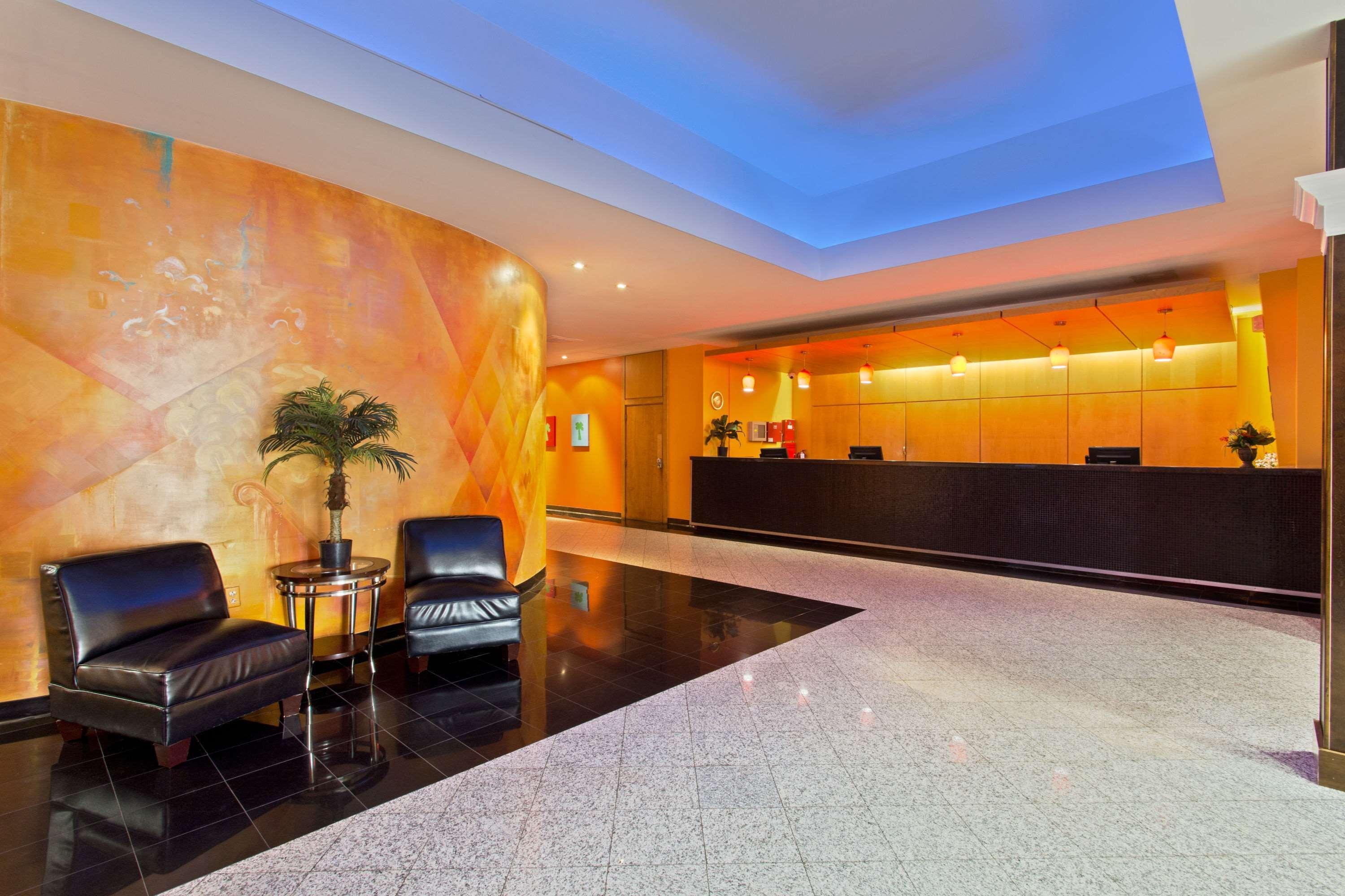 Ramada By Wyndham Tampa Westshore Airport South Extérieur photo