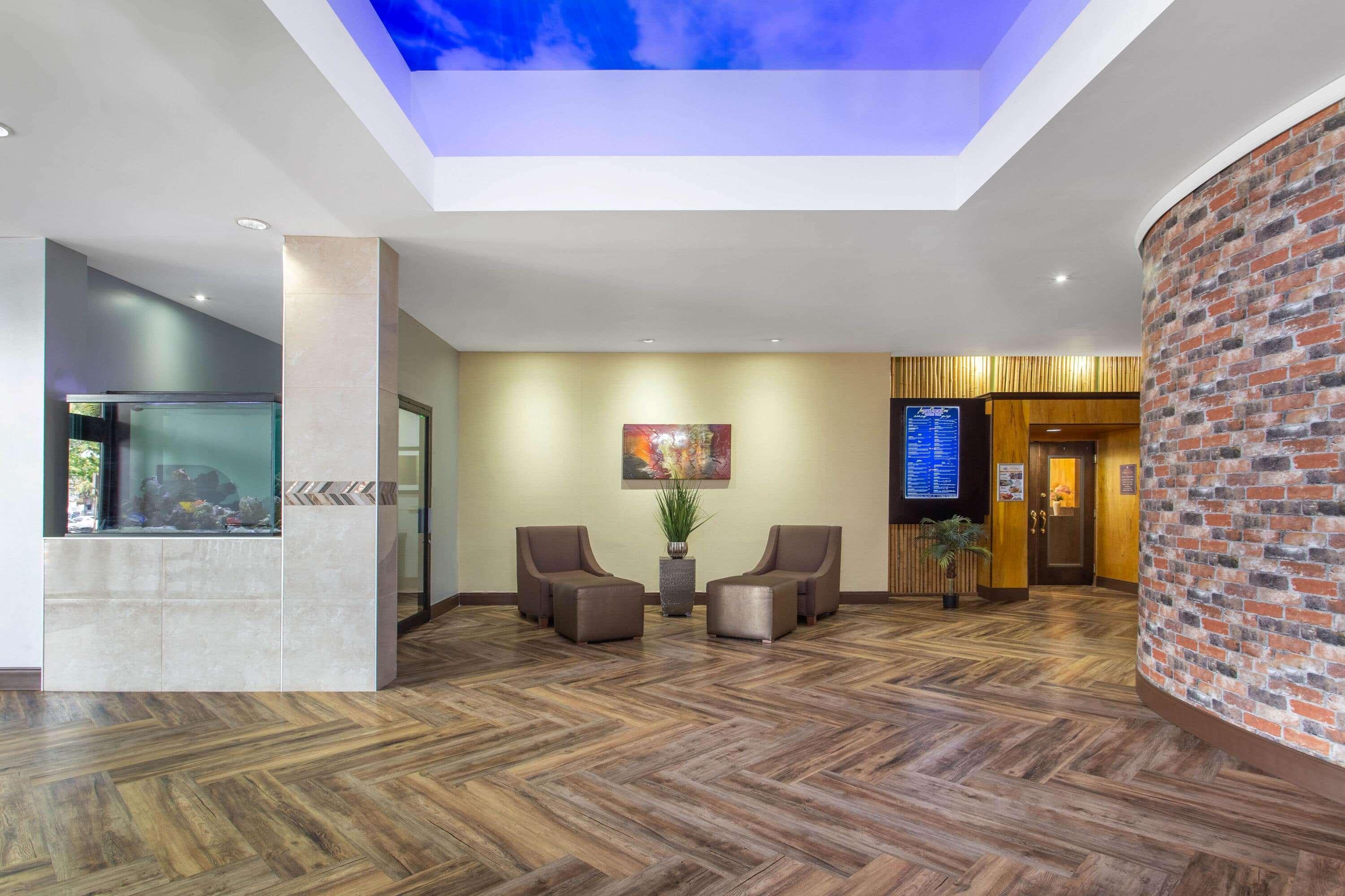 Ramada By Wyndham Tampa Westshore Airport South Extérieur photo