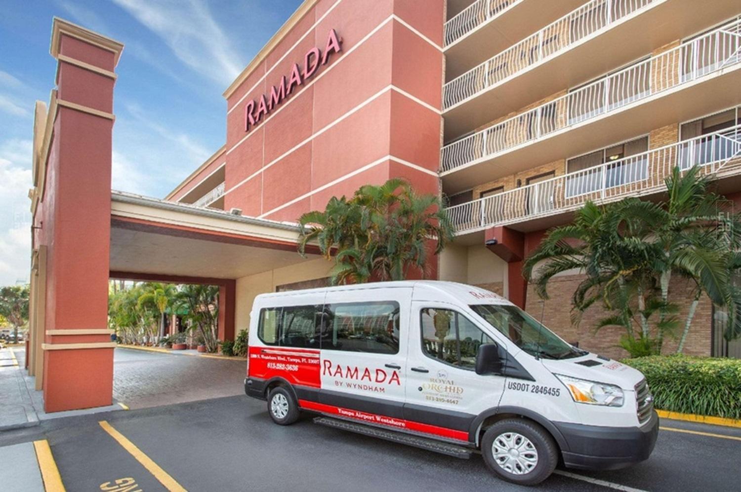 Ramada By Wyndham Tampa Westshore Airport South Extérieur photo